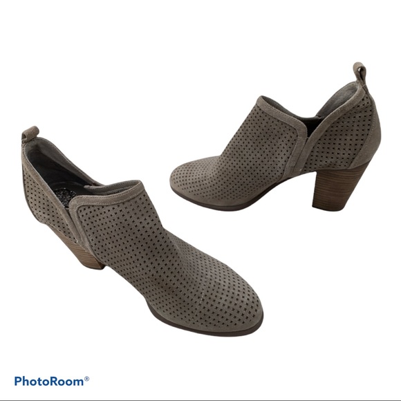 Vince Camuto perforated suede booties - Picture 6 of 6